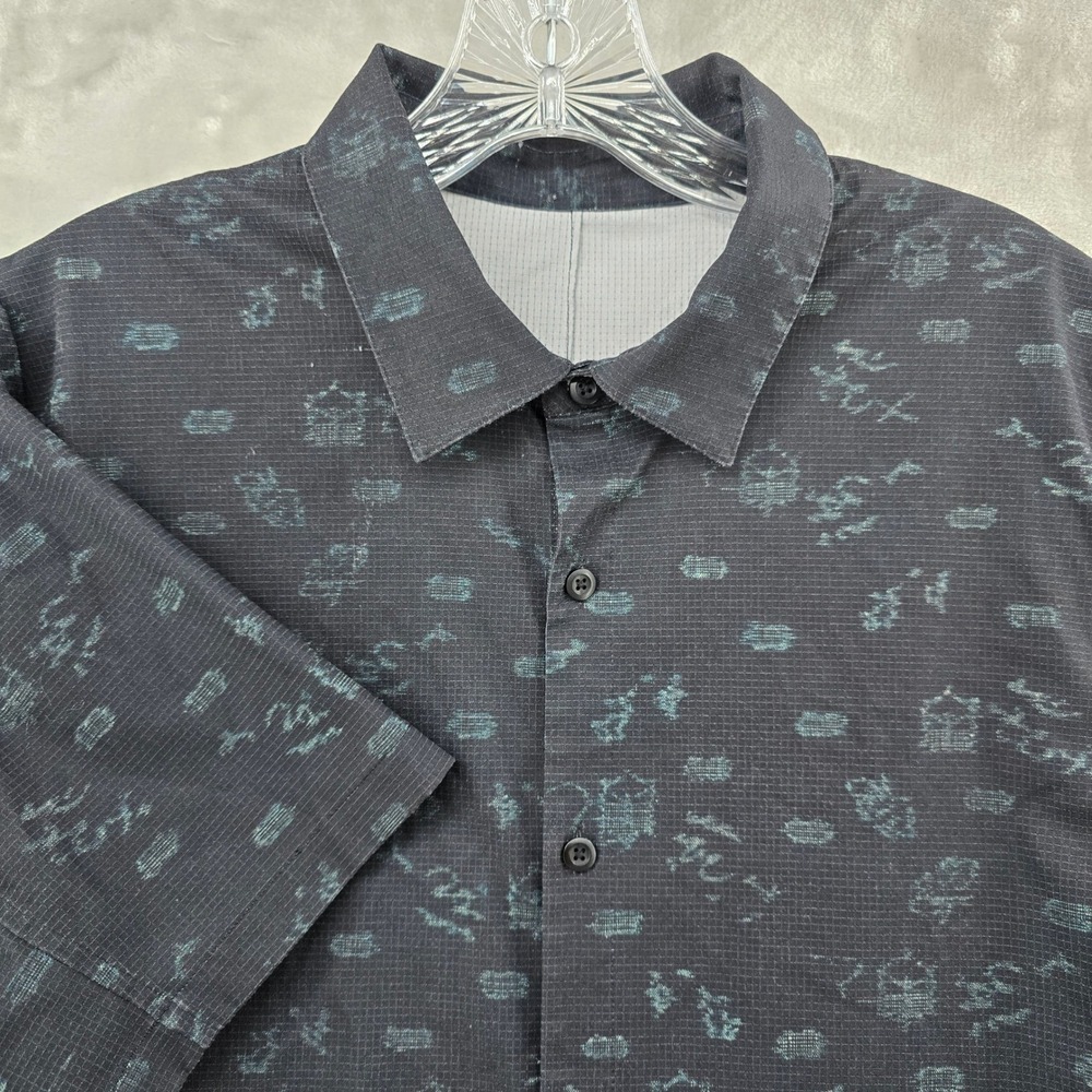 Lululemon Button Down Shirt Mens Large Black Printed Short Sleeve Airing‎ Easy